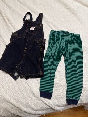 Carter’s Set of 24 month/2t shorts jumper and pants - 100% cotton